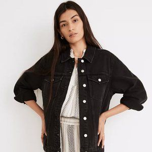 Madewell The Oversized Trucker Jean Jacket in Washed Black